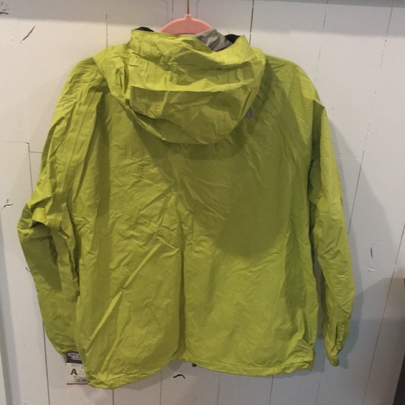 North face women shell jacket - Picture 4 of 5